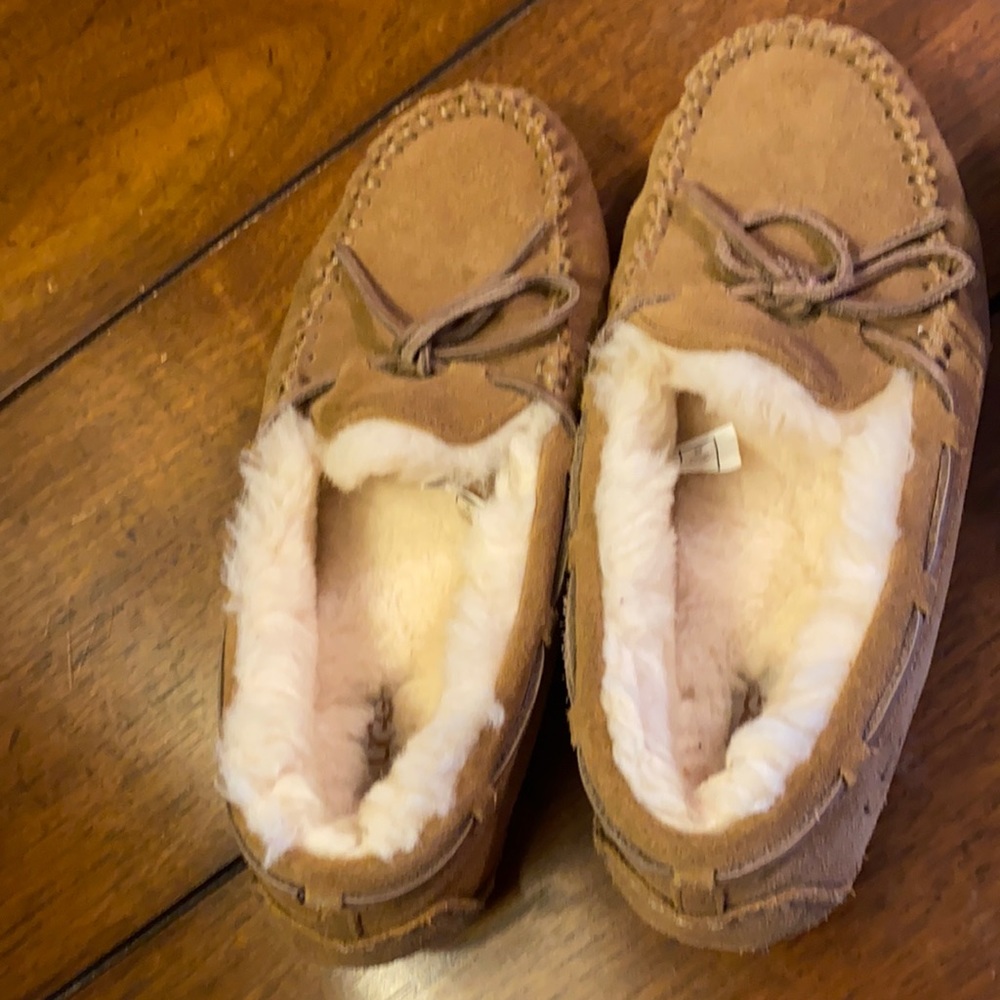 Ugg’s - suede - children’s size 4